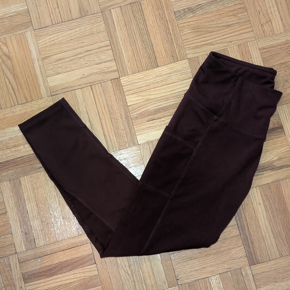 Embrace Your Love Women's Burgundy Capris Leggings